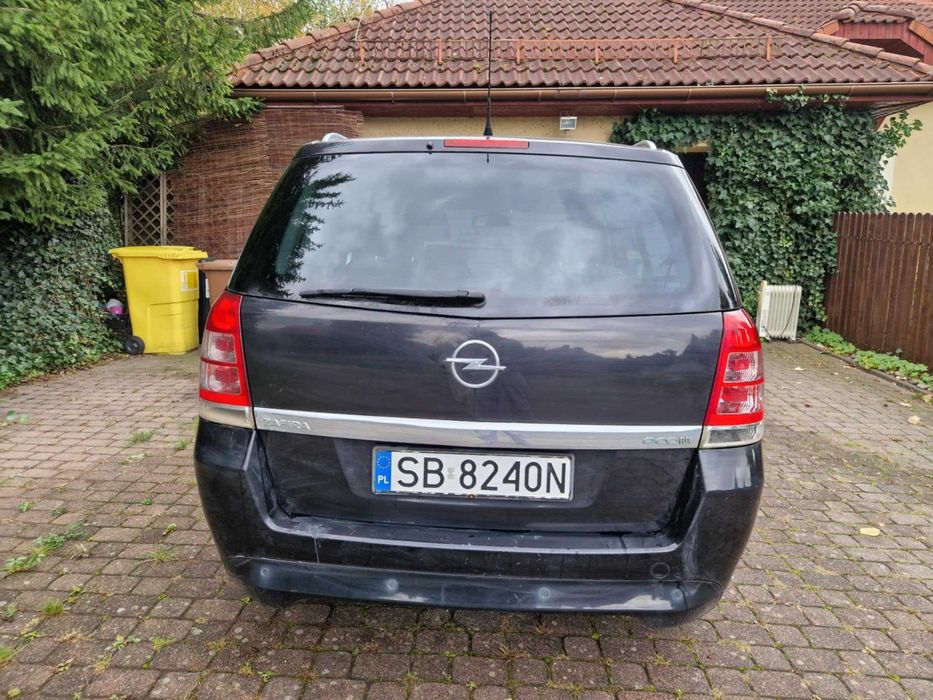 OPEL ZAFIRA / 7 osobowe / diesel /  dostępny od zaraz
