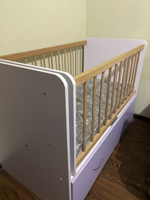 Ліжко гойдалка для дівчинки