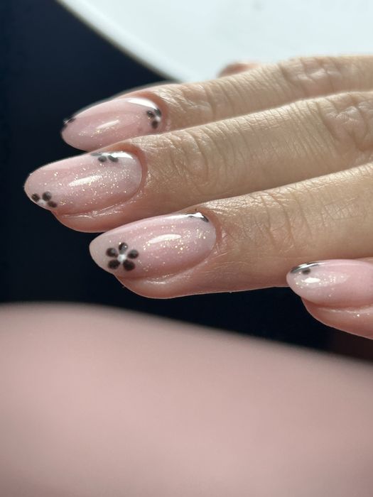 Manicure hybrydowy