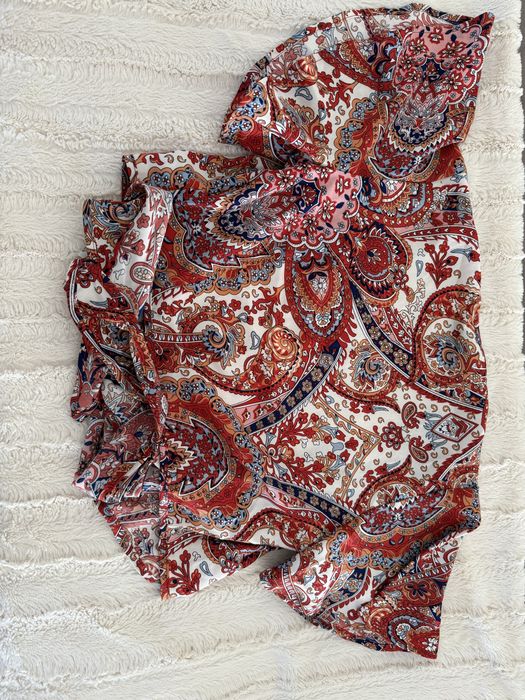 Blusa estampada tons vermelho