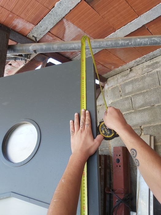 Portas de  WC masculino e feminino