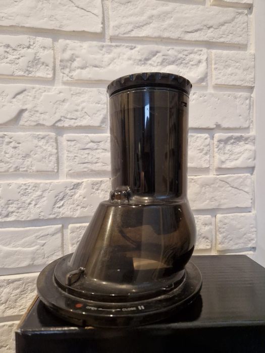 Wyciskarka wolnoobrotowa Kuvings Whole Slow Juicer  C9500PR