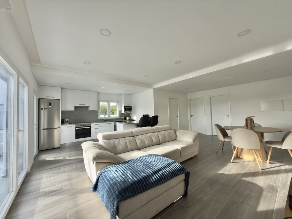 Apartamento T2 moderno em Nadrupe, Lourinhã