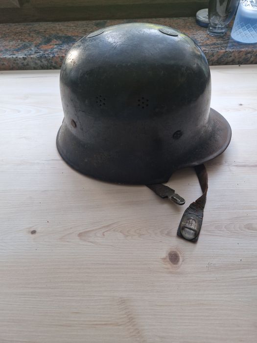 Stary  hełm.....