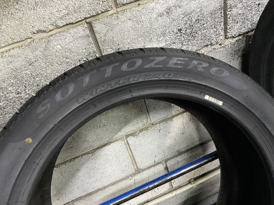 Зимові шини 265/40 R20 (104V) PIRELLI