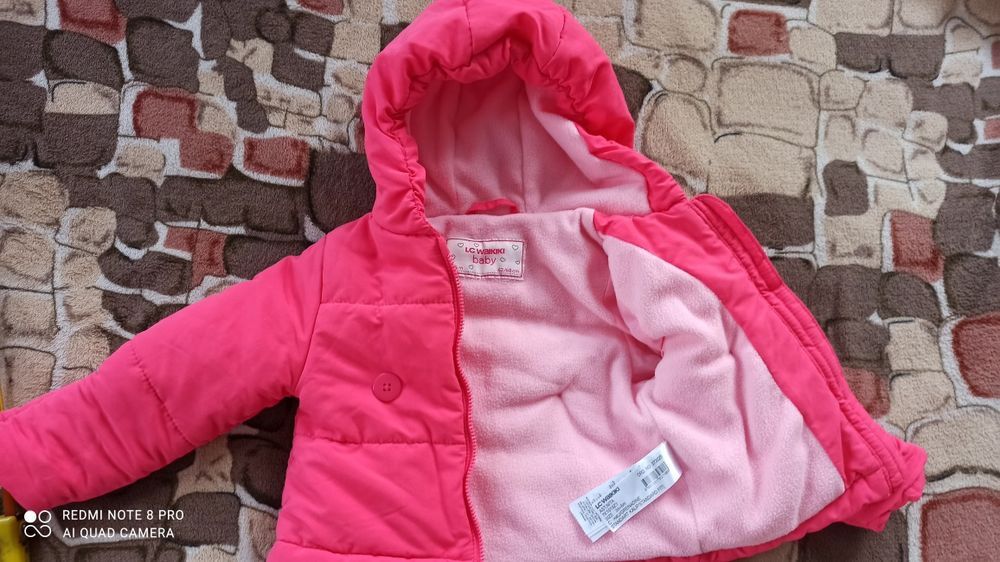 Курточка для дівчинки 62 р