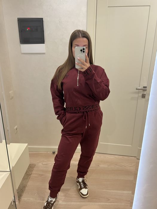 Спортивний костюм guees