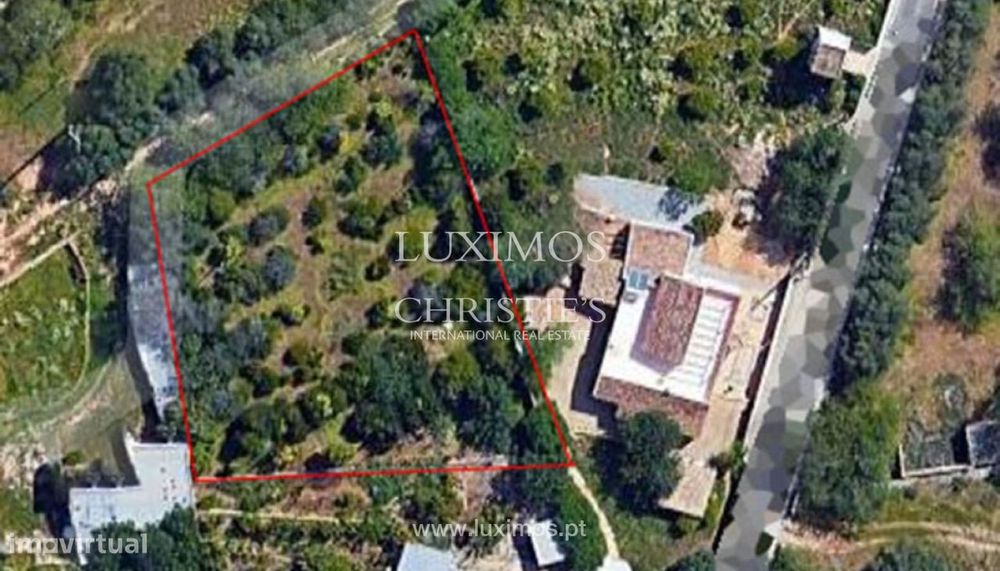 Terreno com projeto aprovado em Santa Bárbara de Nexe, Algarve — Santa Bárbara de Nexe, Faro