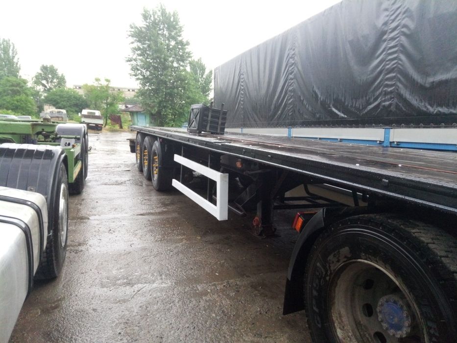 Продам напівпричіп платформу / контейнеровоз Kogel Sn 24