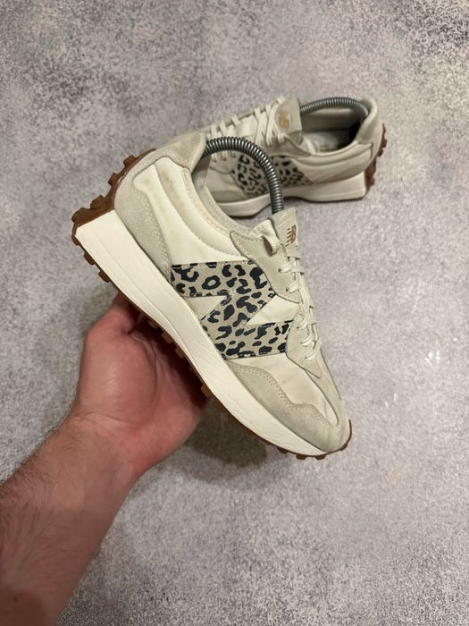 New Balance 327 оригінальні жіночі стильні кросівки нью беланс 237