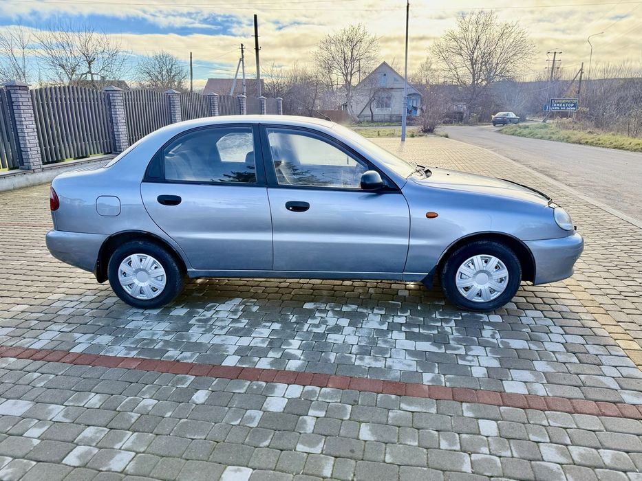 Daewoo Lanos 2011 рік