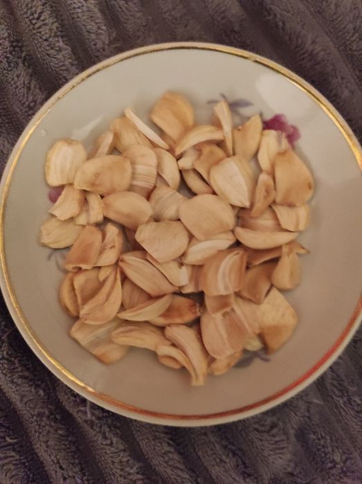 Продам сушений часник та обчищений свіжий часник