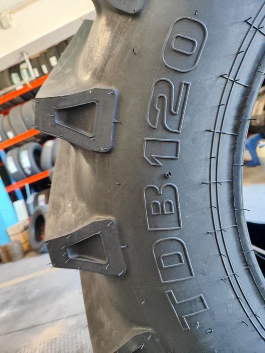 2 pneus novos Ascenso 14.9 -24 - Oferta dos Portes