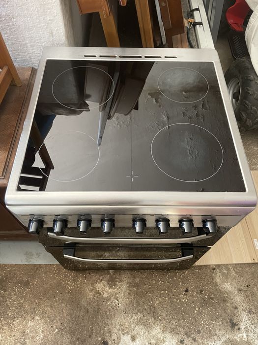 Forno elétrico com placa vitoceramica