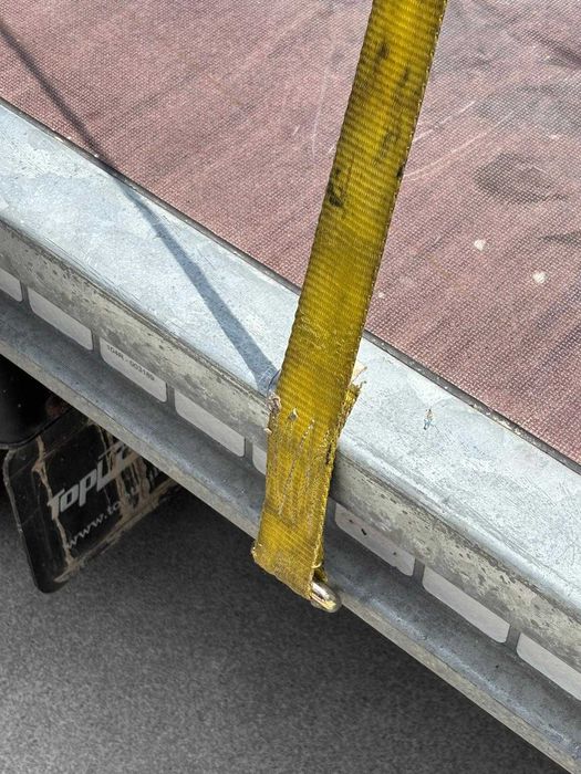 Atrelado porta carros e carga geral