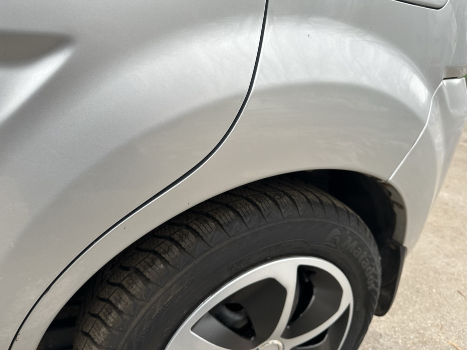 Продам машину в рідній фарбі з мінімальним пробігом 30 тис км