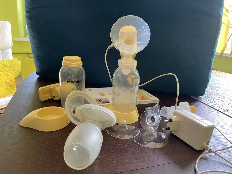 Laktator Medela Mini Electric + kolektor babyono