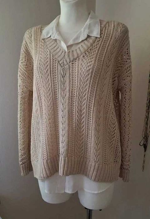 Beżowy sweter ażurowy – one size – marka me GUSTA, polska marka