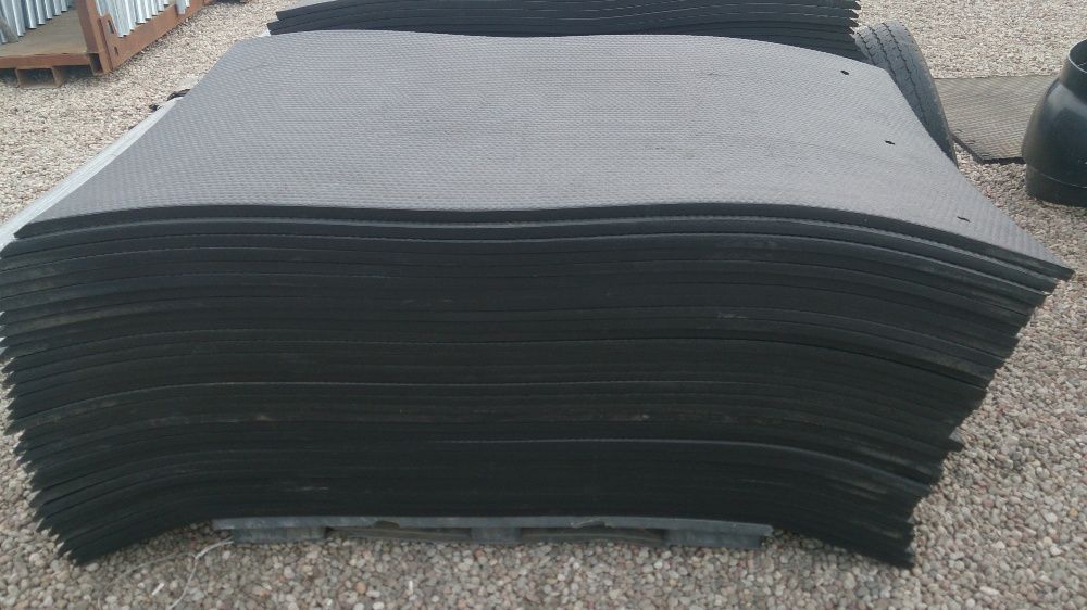 Maty materace  legowiskowe dla bydła krów opasów