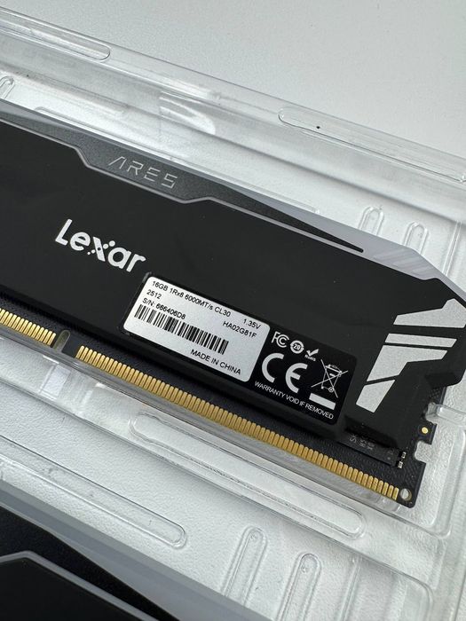 Оперативна пам'ять Lexar RGB DDR5 UDIMM Kit 32GB 6000MHz