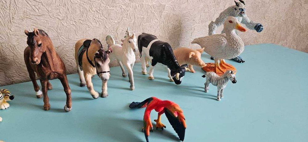 Колекційні фігурки звірів Schleich