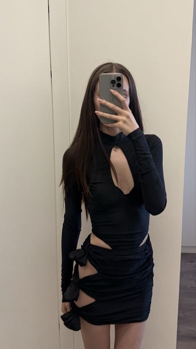 Костюм Twen20s (боді + спідниця + брошка-квітка) XS