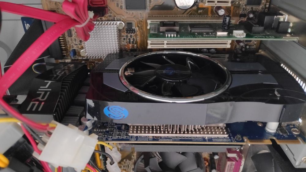 Computer + Monitor64309792689794124