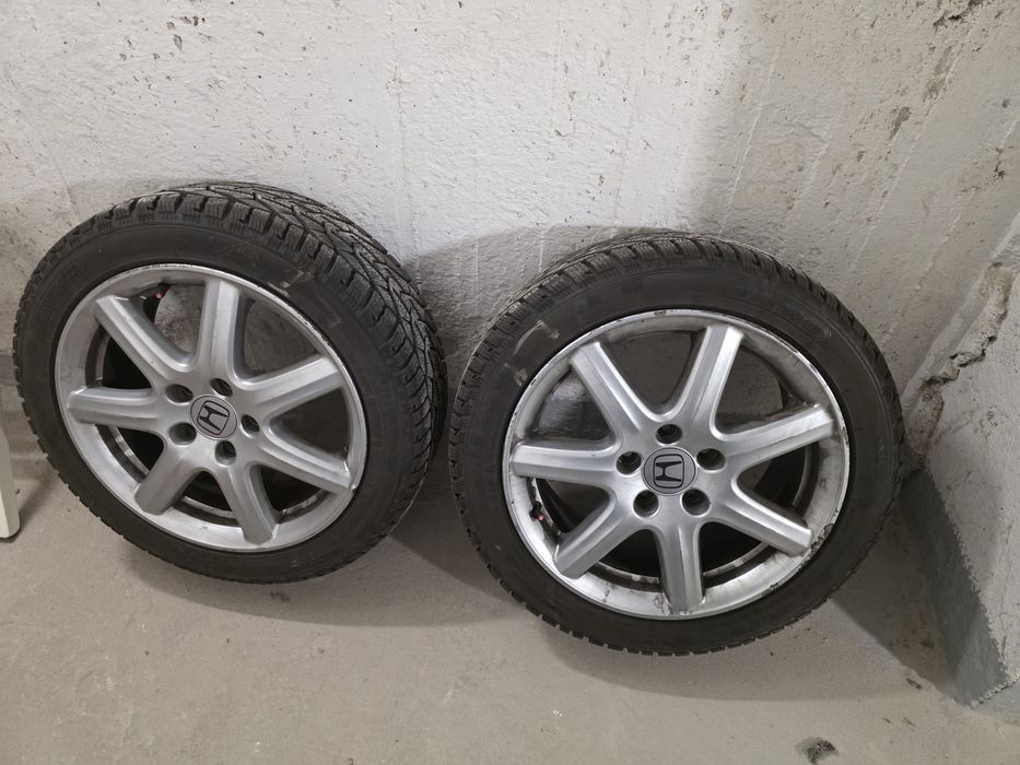 Komplet kół Honda.