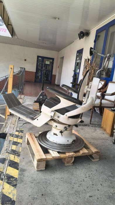 Piekny stary Fotel dentystyczny