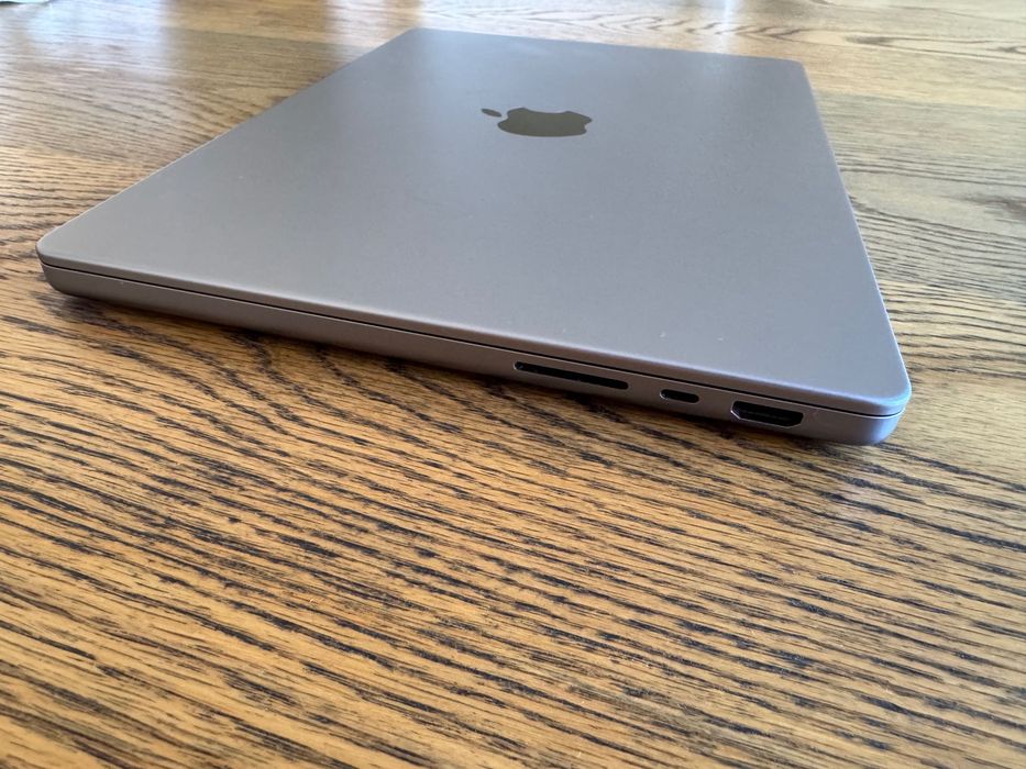 [Reservado] - MacBook Pro M1 Pro 14'' / 8CPUs / 16GB Ram / 1TB Disco - Excelente Estado