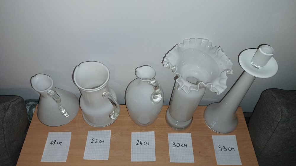 Wazony białe szkło