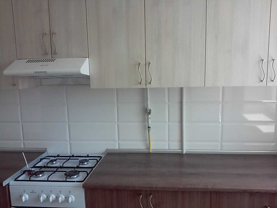 Здаю 1 кім кв Космонавтів ремонт, меблі, техніка