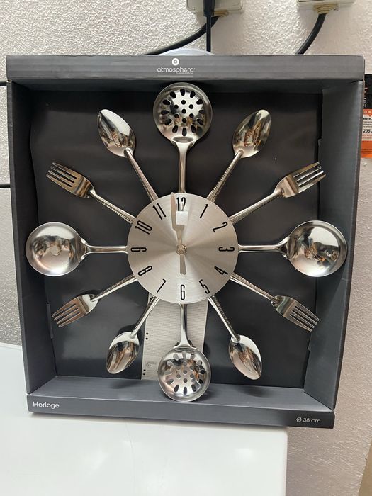 Relogio novo na caixa