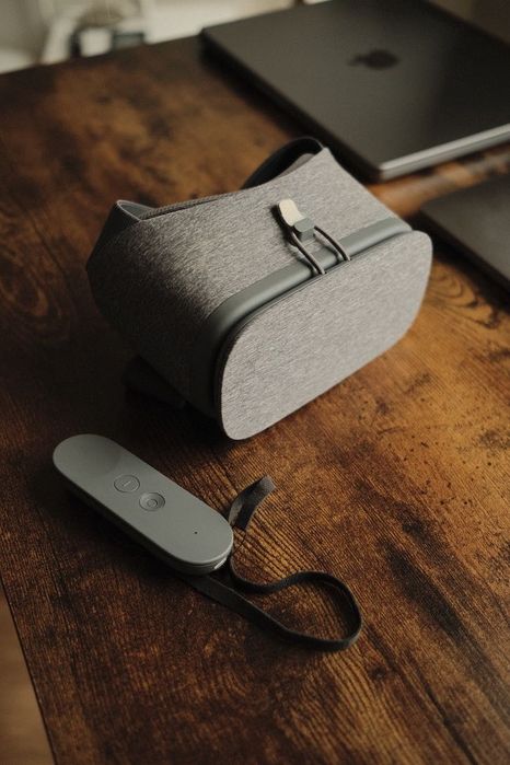 Google Daydream View 1st gen with controller - Virtual Reality VR64585888442882120