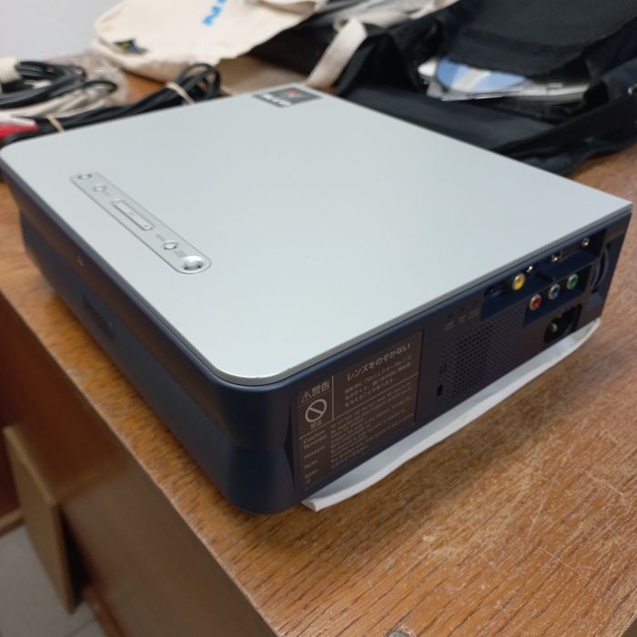 Projector Sony VPL ES2