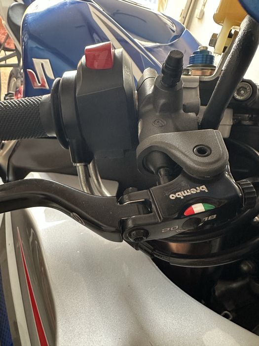 Suzuki GSXR1000 K8