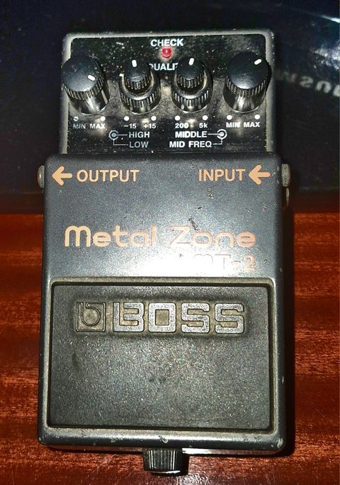 Boss MT-2 Metal Zone – Som pesado clássico | Funcionamento impecável