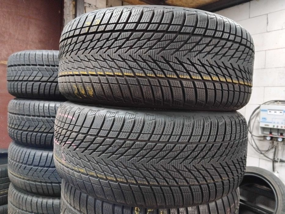 Шини бу 245/45 R18 Goodyear Ultra Grip Perf 3 Пара Зима 2024року