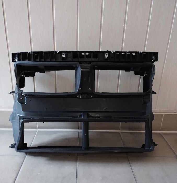 BMW X1 F48 51747374197 51748499134 жалюзі 8779815 до рест 5174187798