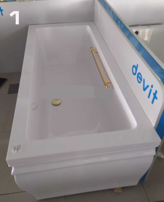 Дорогі ванни розпродаж PAA WGT BALTECO TREESEE виставка в Херсоні