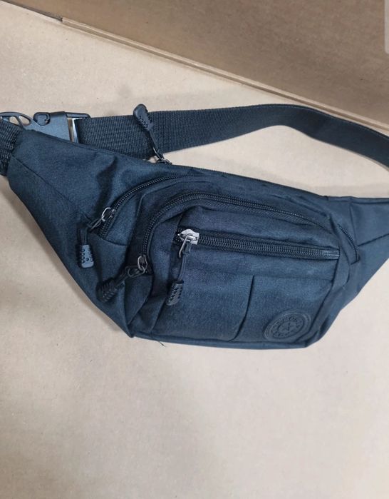 Czarna nerka pojemna