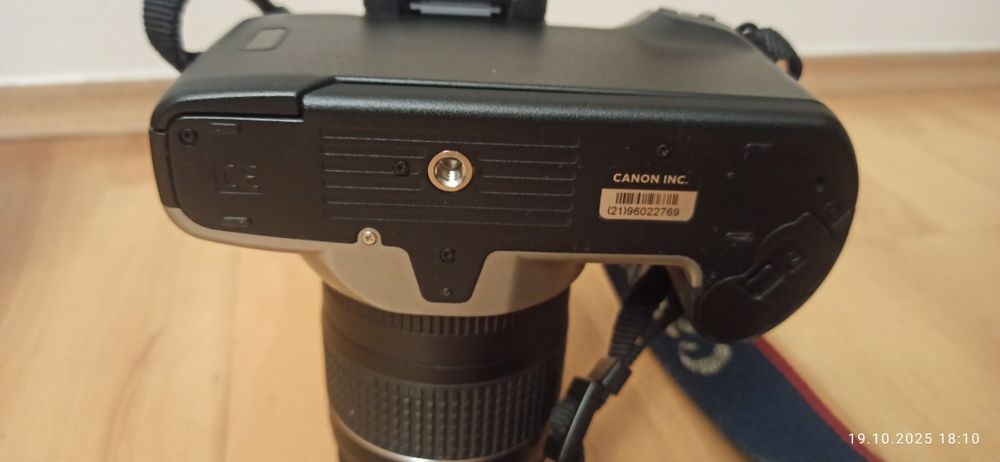 Aparat fotograficzny Canon EOS 3000n kit