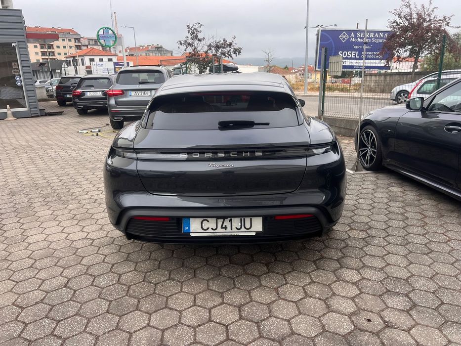 Porsche Taycan Sport Turismo