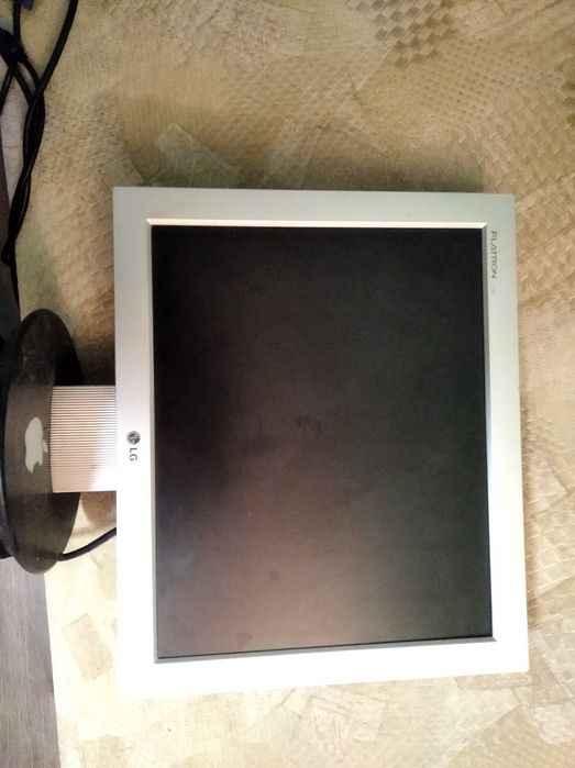 Монитор 17" CCFL TN, LG Flatron L1730S, 1280x1024 (5:4), VGA (L1752S)