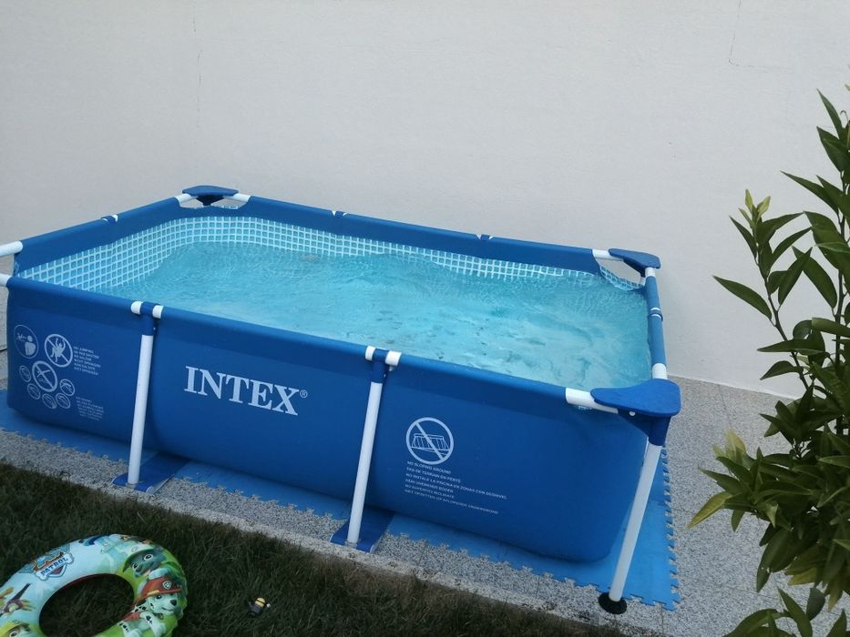 Kit Piscina Intex 220x150x60cm + Bomba + Filtros + Cobertura
