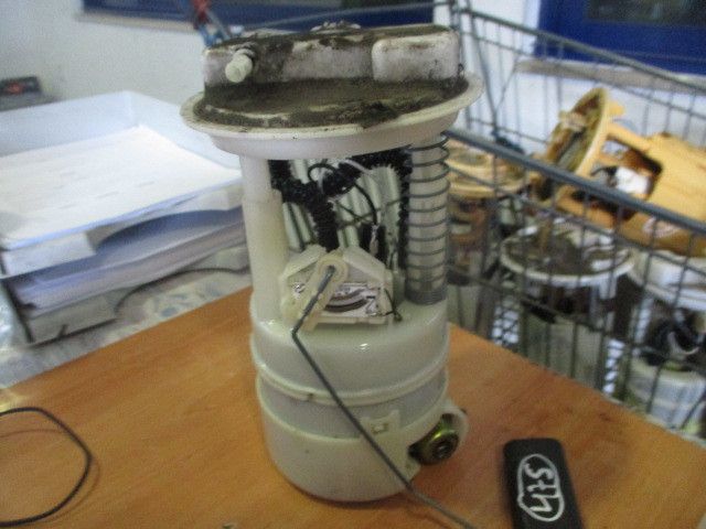 Bomba de combustível NISSAN Micra III (K12)