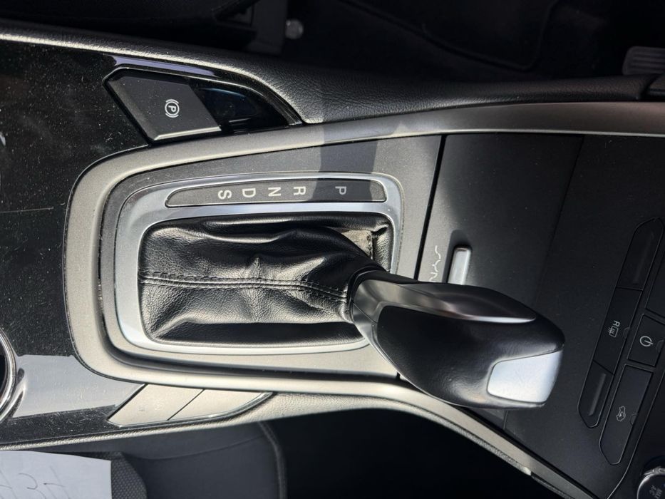 автомобіль Ford Edge