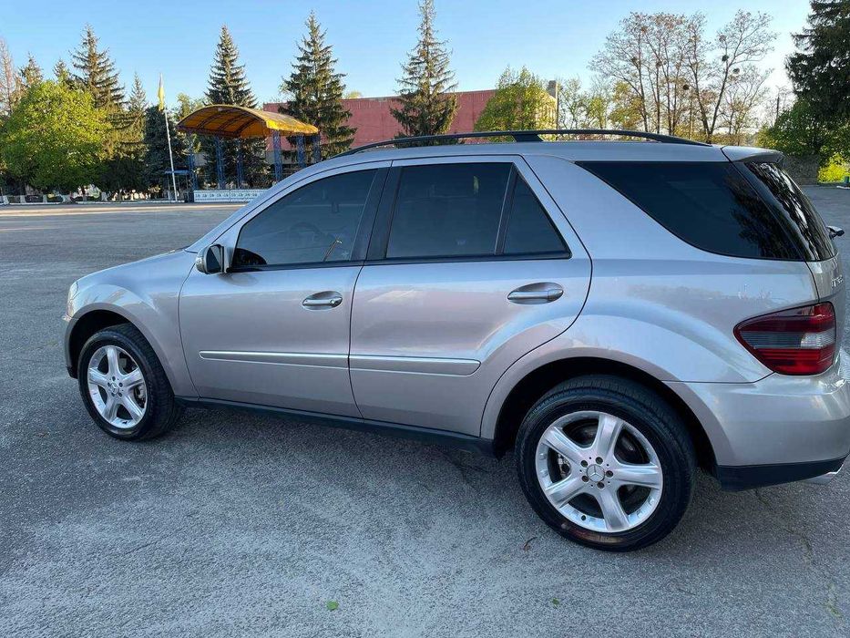 Mercedes-Benz ML350 4Matic