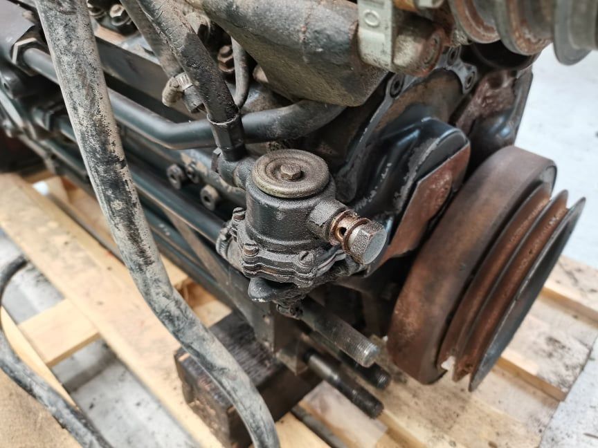 Głowica silnika Hurlimann 6190 Master Same 1000.6WTR