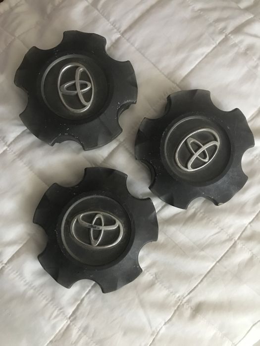 Колпаки в штатний диск Toyota Land Cruiser 200